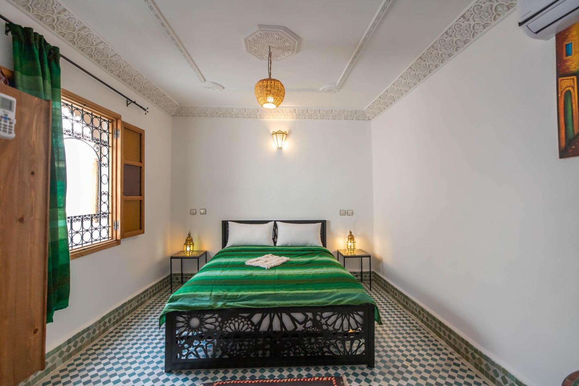 Riad Tafoukt Fez Bagian luar foto